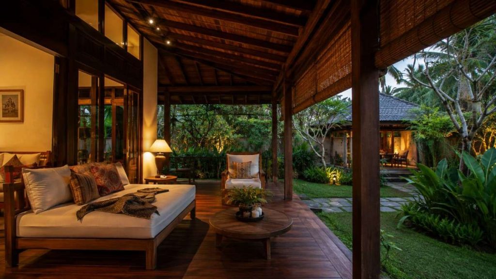 teras rumah semi outdoor